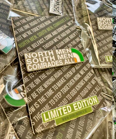 comrades_pin